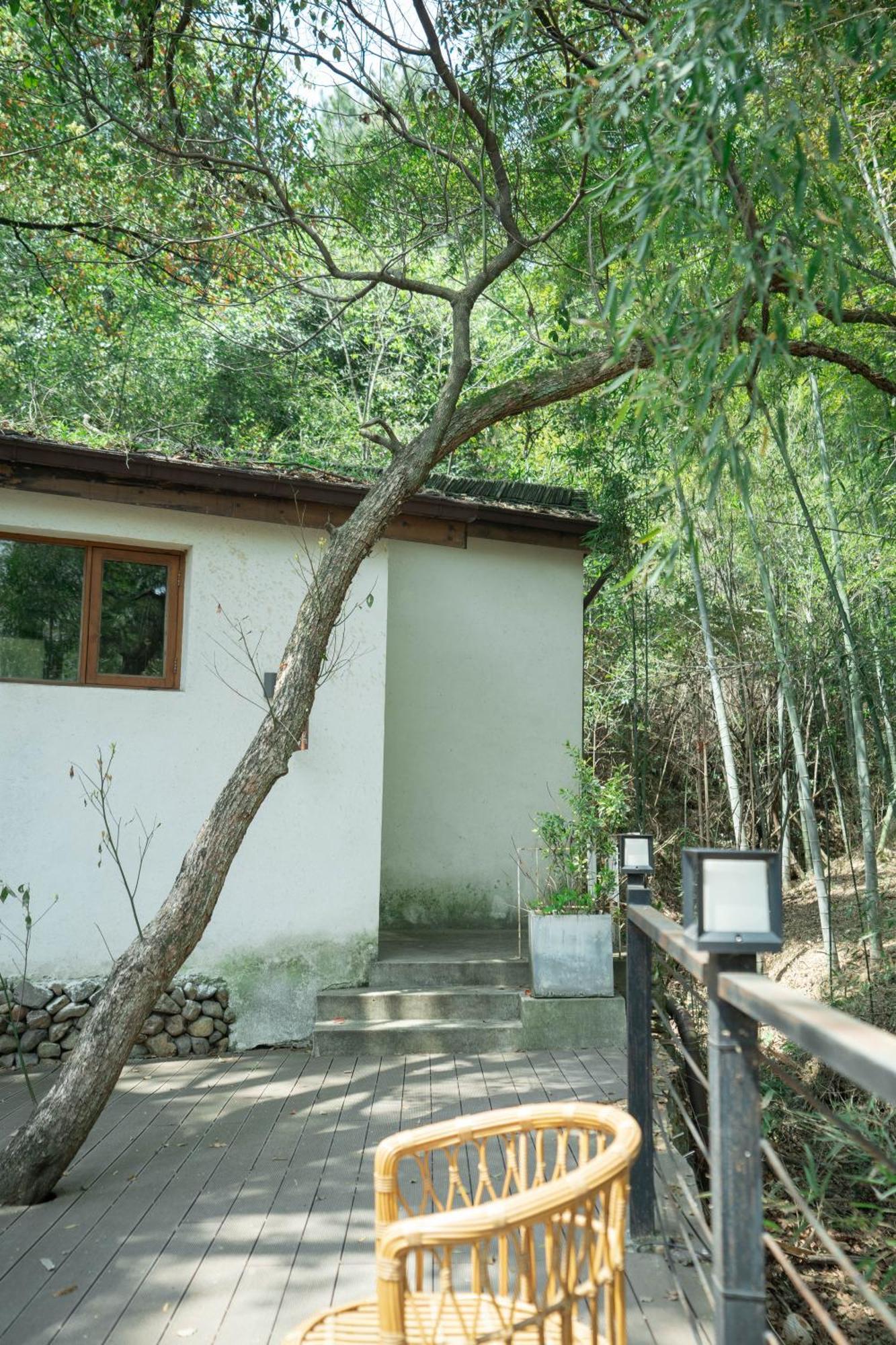 July Bamboo Hostel Deqing Екстериор снимка
